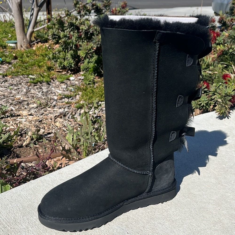 UGG BAILEY BOW TALL II Sheepskin Boots - Picture 2 of 13